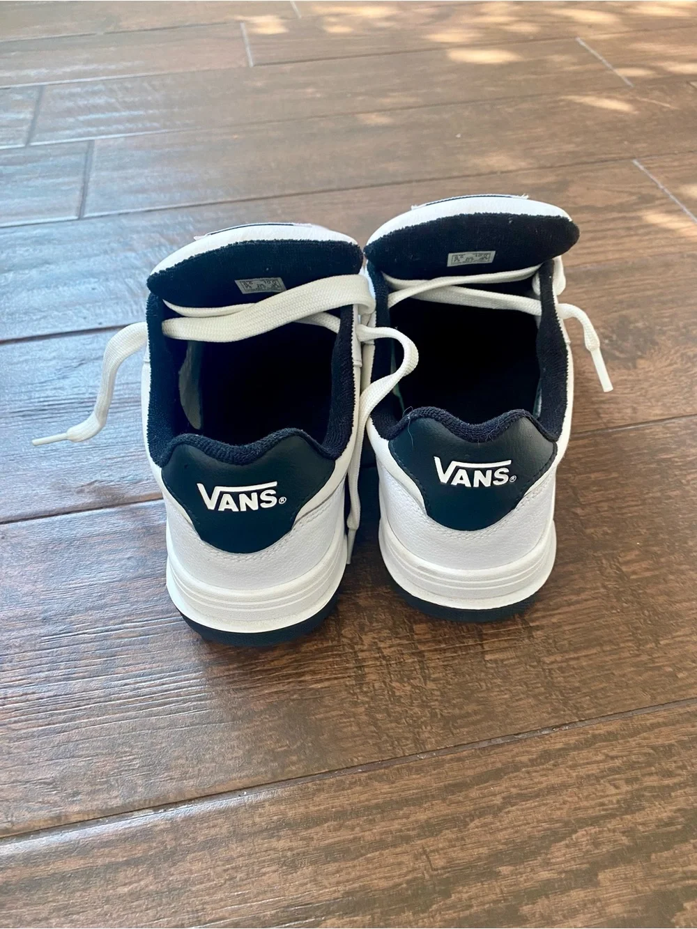Vans Size 8.5 - Upland White Black White and Skate-Style Low Tops